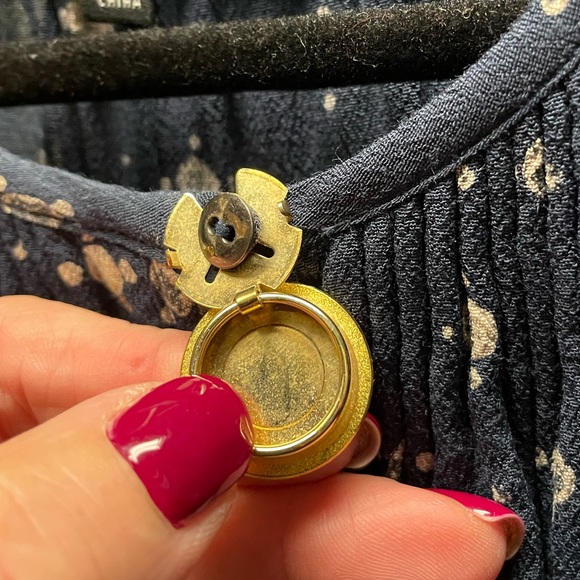 3 Metal Button Covers - Gold - Picture 4 of 5